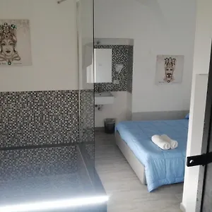 Teste Di Moro Aeroporto di Catania Fontana Rossa